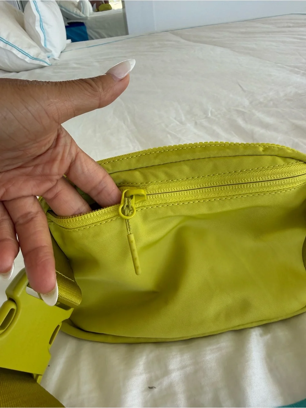 Lululemon Everywhere Belt Bag 1L Lime Green Crossbody Waist Bag